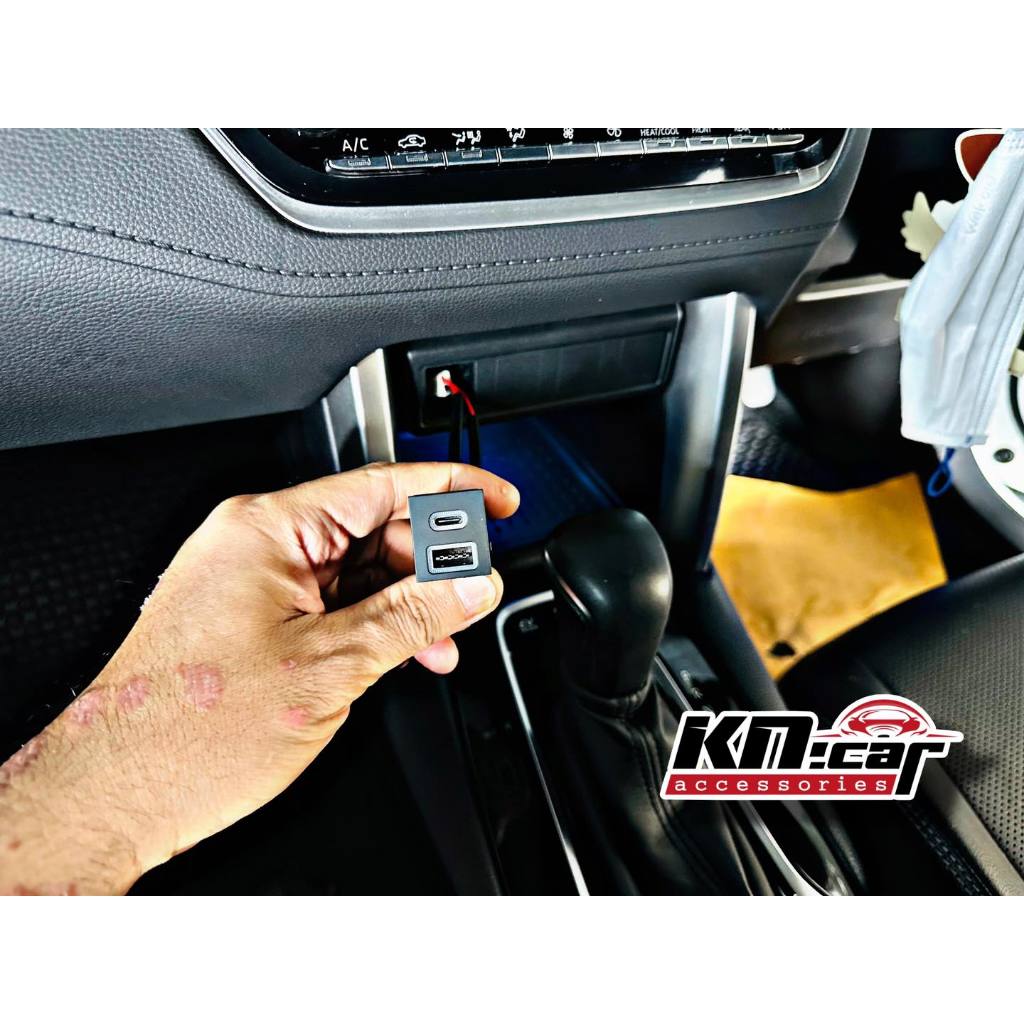 USB ชาจต์ไฟ แบบ TypeA และ TypeC รองรับการชาจต์ด่วน สำหรับ Corolla cross ตรงรุ่น