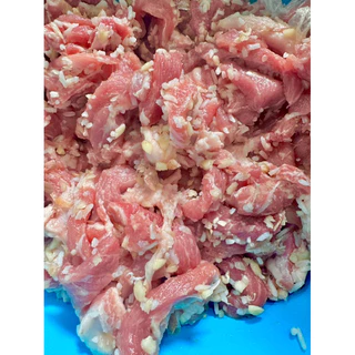 แหนมสันคอหมู 1000กรัม220บาท เท่านั้น ✅🐷รสชาติดี สดใหม่ทุกวัน ราคาถูกที่สุด