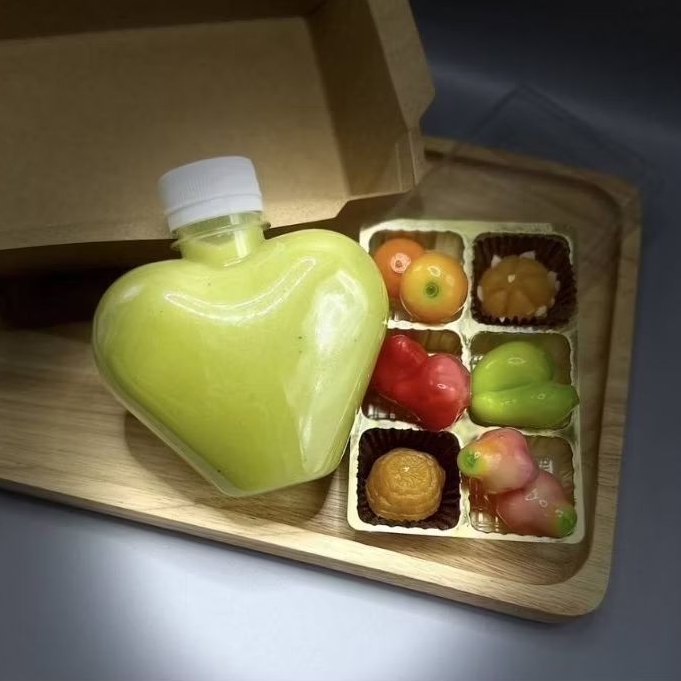 ขวดหัวใจ HT250ML.  จำนวน 60ใบ 180 บาท 120 ใบ 325 บาทพร้อมฝา