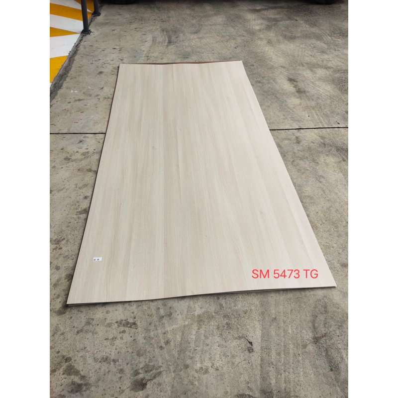 แผ่นลามิเนตโฟเมก้า ลายไม้ td 5473 TG ขนาด 120x240 ซม หนา 0.7 มิล ใช้ติดงานเฟอร์นิเจอร์ ผนัง โต๊ะ ตู้