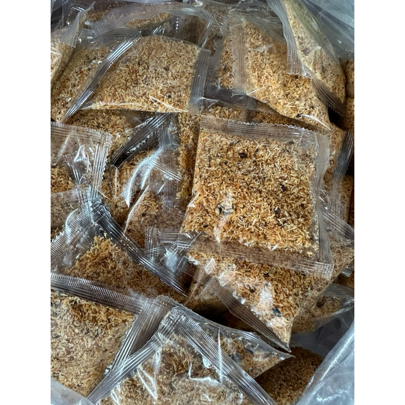 มะพร้าวคั่ว หอม กรอบ ใหม่ จากร้านบุ๋มกระท้อนทรงเครื่อง