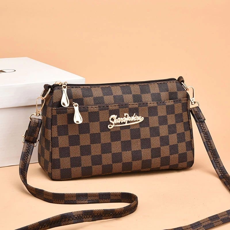 กระเป๋าสะพายข้าง 4 ช่องซิป รหัส 2507 พร้อมส่ง