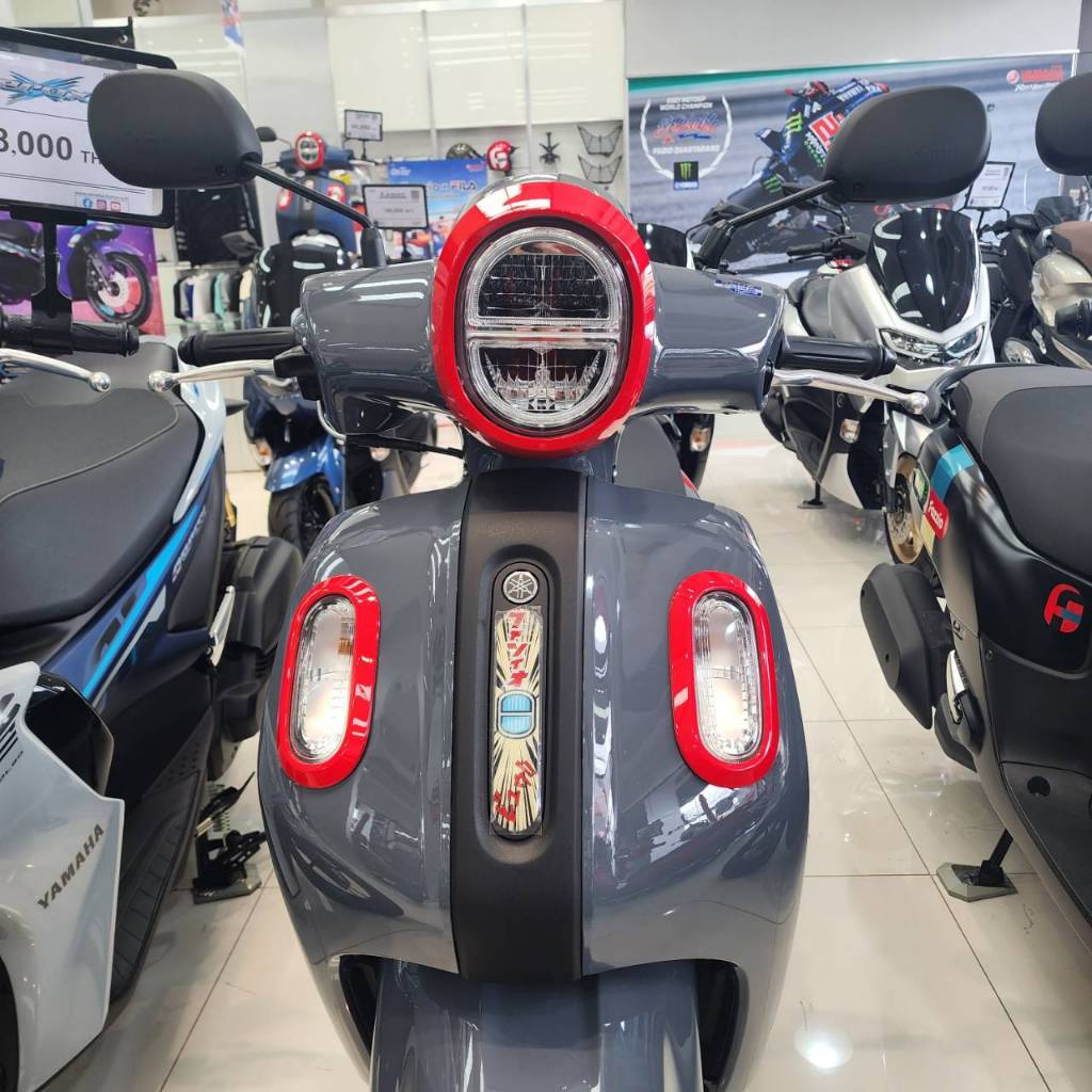 ชุดแต่งรถจักรยานยนต์ YAMAHA FAZZIO สีแดง สินค้าแท้ศูนย์