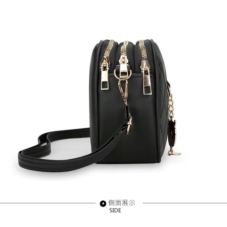 กระเป๋าสะพายข้างน่ารัก มีสามช่อง สามารถจุของได้เยอะ หนังpu - รูปที่ 3