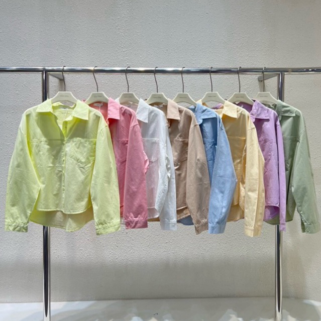 รุ่นใหม่!! เสื้อเชิ้ตแขนยาวสไตล์เกาหลี ดีเทลแต่งกระเป๋า1ข้าง ใส่ทำงานได้ แมทช์ง่าย ผ้าcotton ไม่ร้อน wanwan clothing