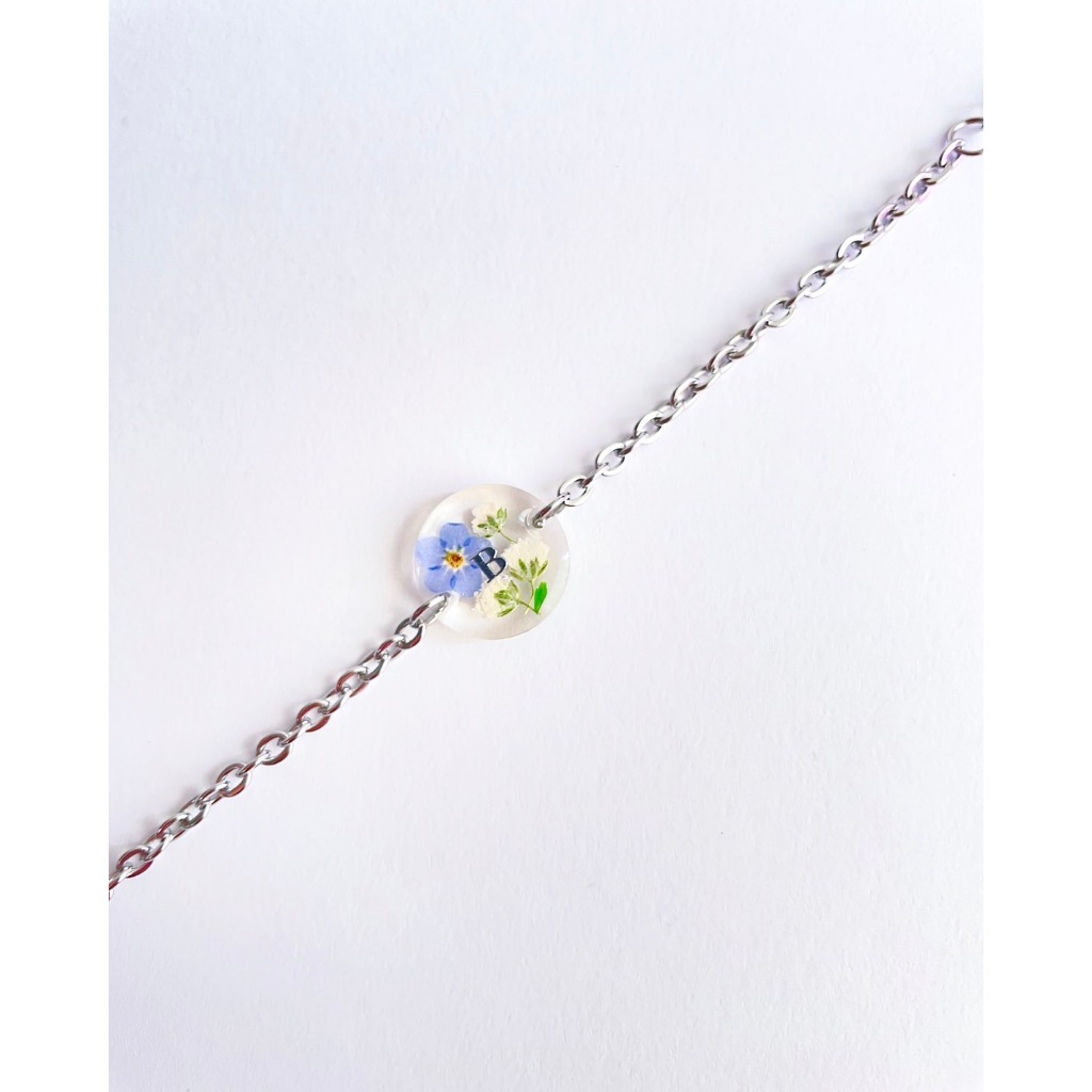 YAMON สร้อยข้อมือดอกฟอร์เก็ตมีน็อต&ยิปโซ (forget me not & Gypso) สร้อยข้อมือจี้ดอกไม้จริง
