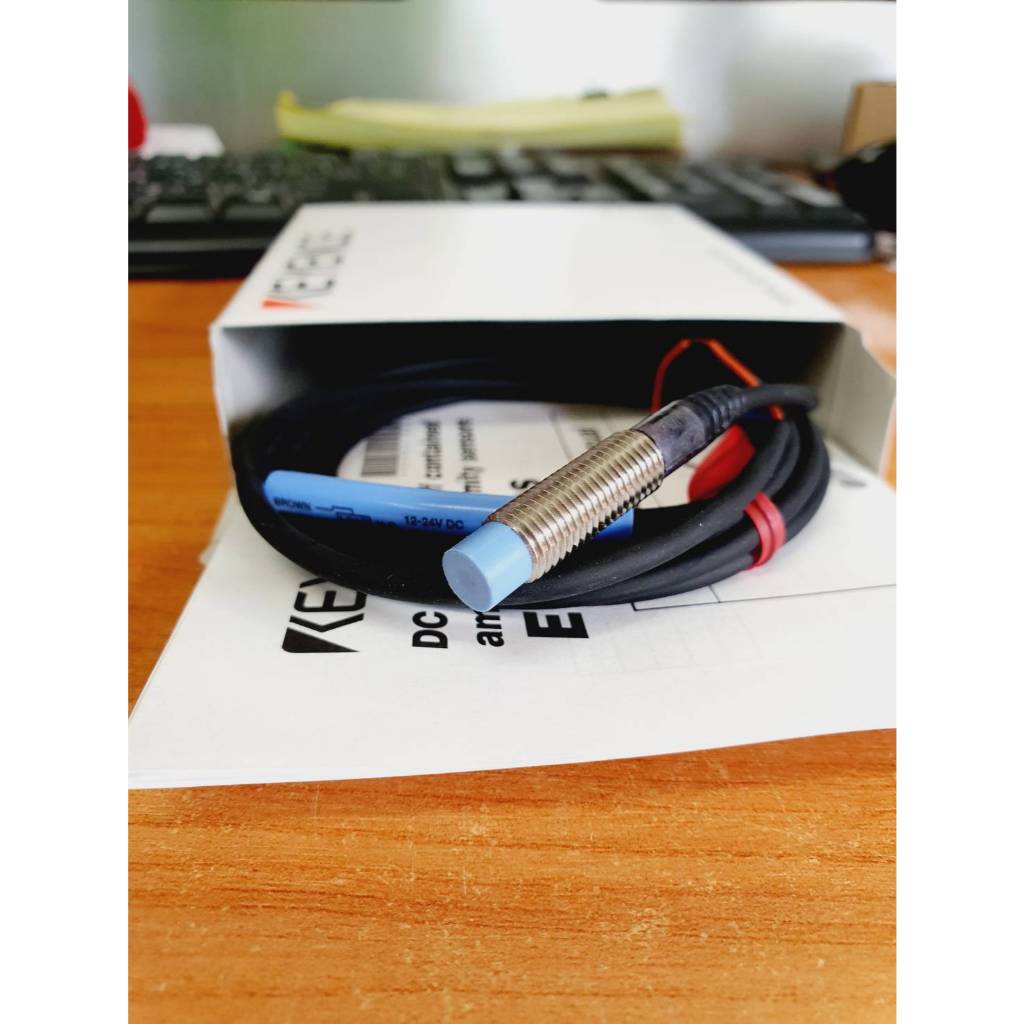 Proximity Sensor Keyence EV-108U พร็อกซิมิตี้เซนเซอร์ ระยะจับ 4mm โหมดการทำงาน N.O.Size M8 ชนิด 2สาย
