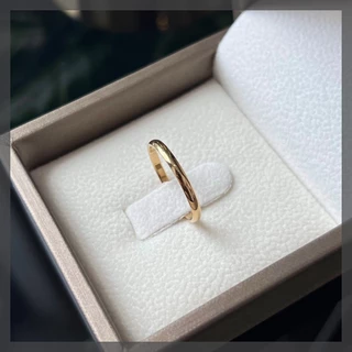 Kismet แหวนมินิมอล ตัวเรือนสแตนเลส สีทอง 24k Gold หน้ากว้าง 2 มิล ทรงมน Gray & Gold Jewelry [KRN142]