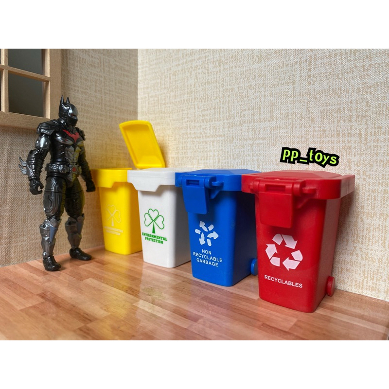 โมเดลถังขยะจิ๋ว rubbish bin 1:18 (มี 4 สี)