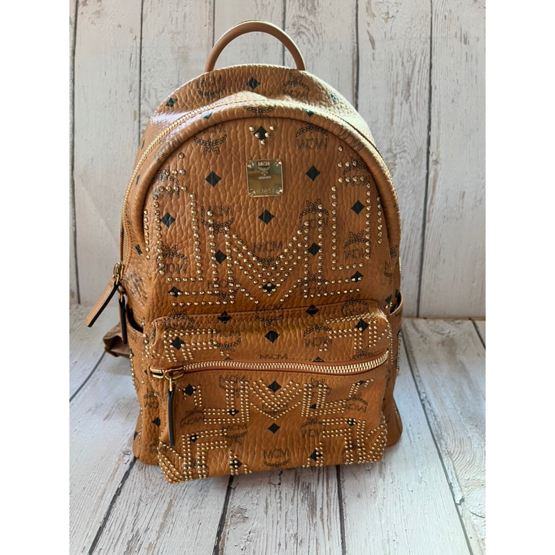 MCM  STUD VISETOS COGNAC BACKPACK