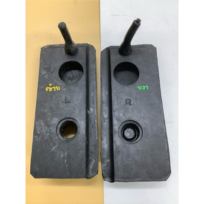 (ชิ้นละ)ยางรองกะบะท้าย BIG-M  NISSAN