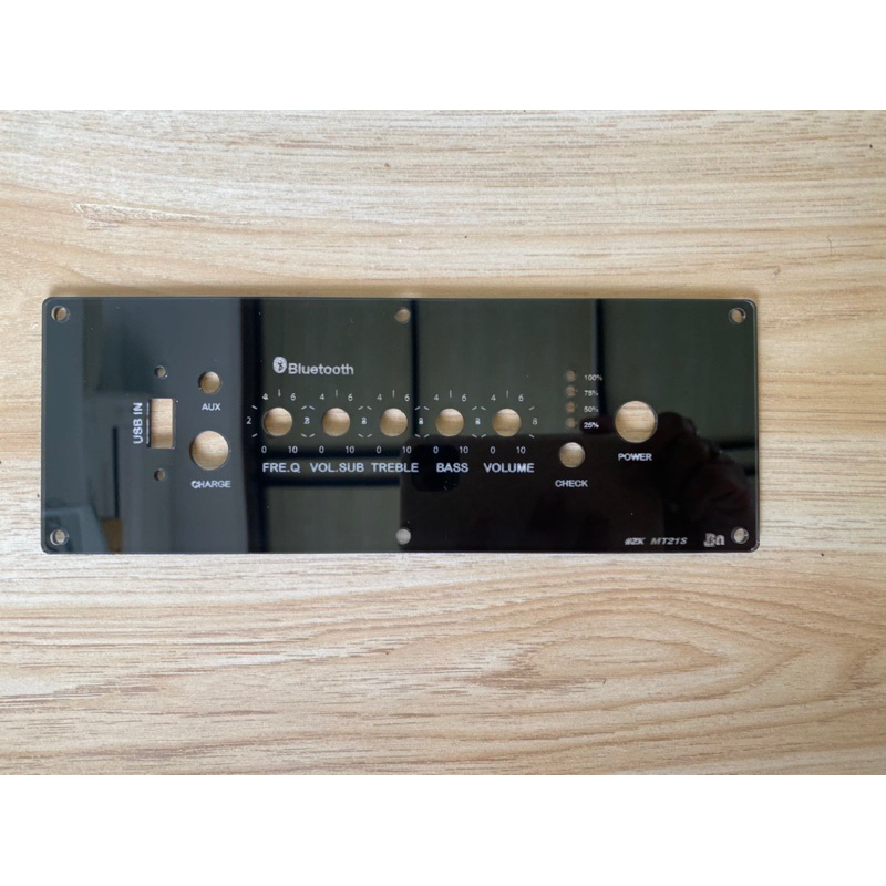 เพลทสีดำงานไฟอะคริลิก3 มิลงานลำโพงdiy MT21 S ขนาดช่องเพลท 17*5 เซนต์ขนาดทั้งหมด 20*7 เซนต์