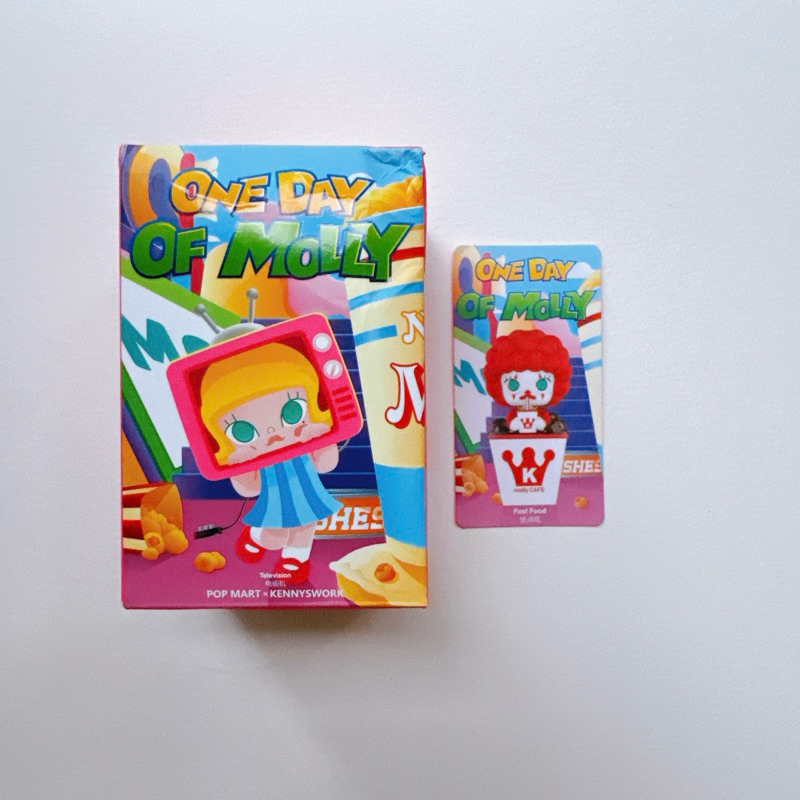 POPMART Molly One day of Molly- -Fast food กล่องมีรอยตามภาพ สินค้าพร้อมส่งจากไทย