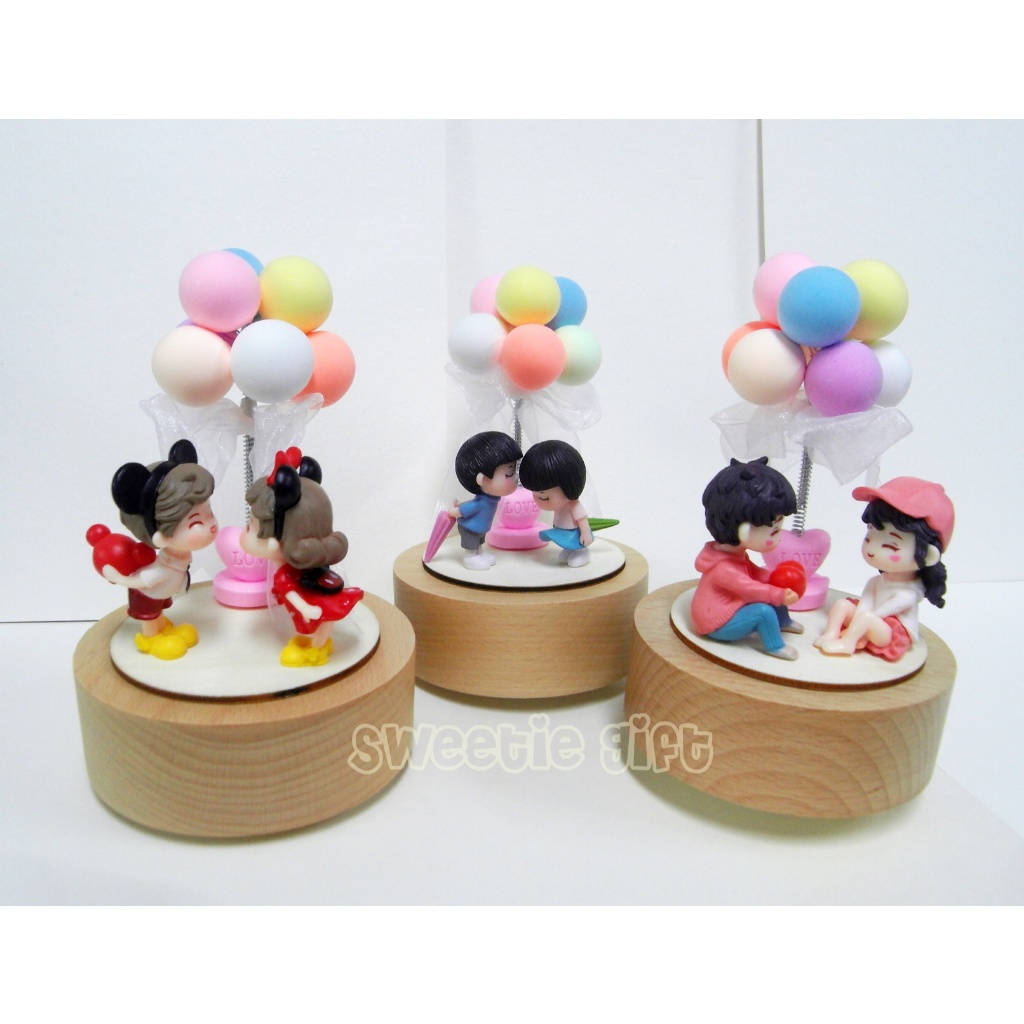 !!พร้อมส่งในไทย!! กล่องดนตรีไม้ ไขลาน ฐานหมุนได้