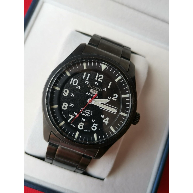 นาฬิกาข้อมือ Seiko 5 Sports Automatic SNZG17K1กลไกลระบบเครื่อง 7s36​  หน้าดำตัวเลข