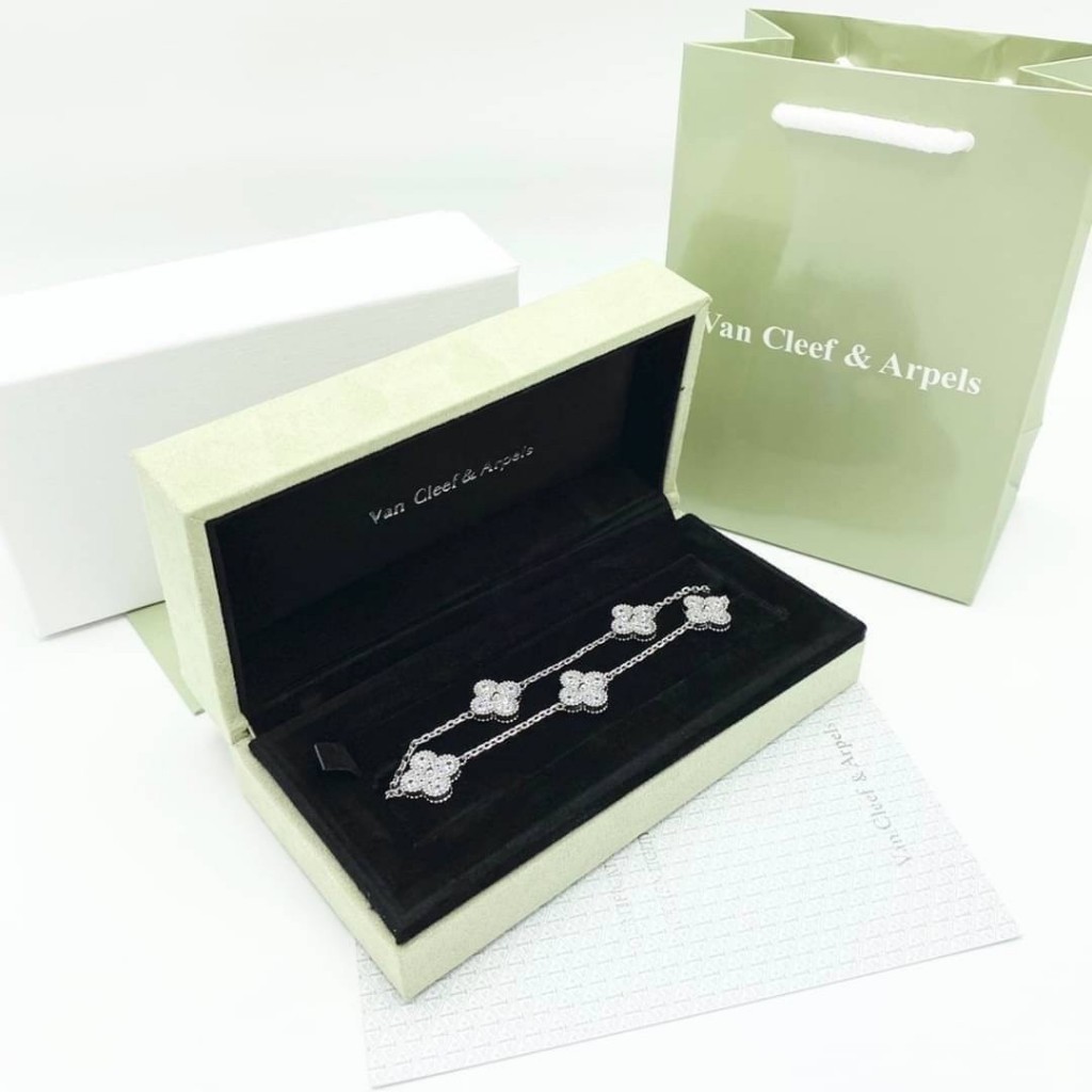 สร้อยคอ Van Cleef & Arpels  Necklace Full set box