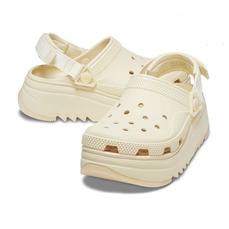 CROCS Hiker Xscape Clog สีครีม  US m8/w10 (EUR 41-42)