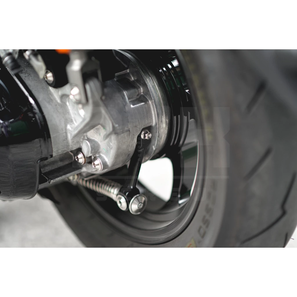 น็อตยึดมือลิง งานกลึงหัวสนาม Honda Giorno 125 สีเลส thumbnail 4