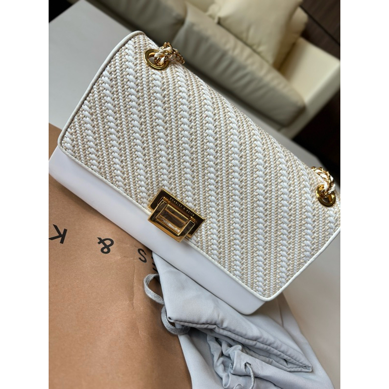 กระเป๋า Charles&Keith #กระเป๋าcharles&keith