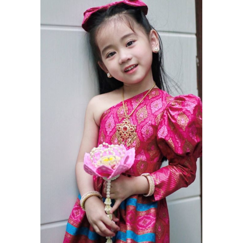 ชุดเดรสไทยเด็กปาดไหล่แขนพอง+เข็มขัด+กิ๊บโบว์