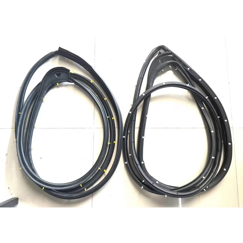 ยางขอบประตู ISUZU NPR 08 NPR 150 HP  ของใหม่ ตรงรุ่น ยางเกรดคุณภาพ