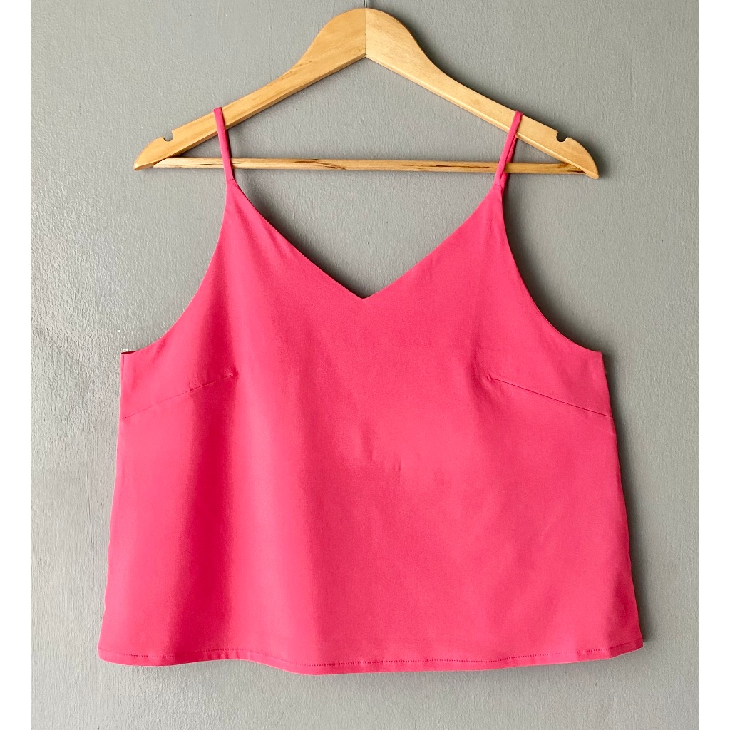 Rata Closet เสื้อกล้าม สายเดี่ยว สีชมพูบานเย็น สดใส