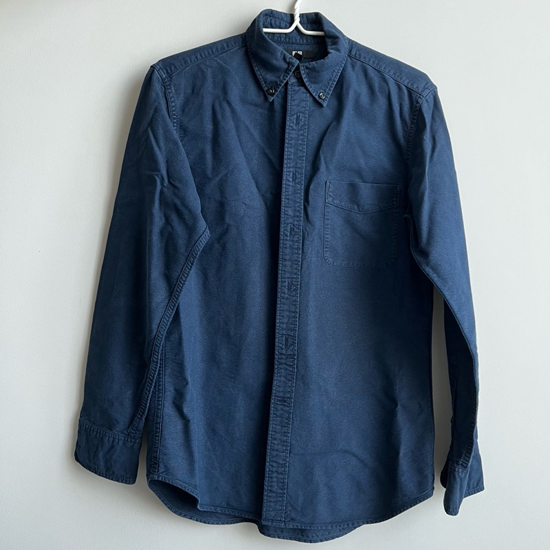 เสื้อโปโล uniqlo slim fit สีน้ำเงิน มือสองสภาพดี size s