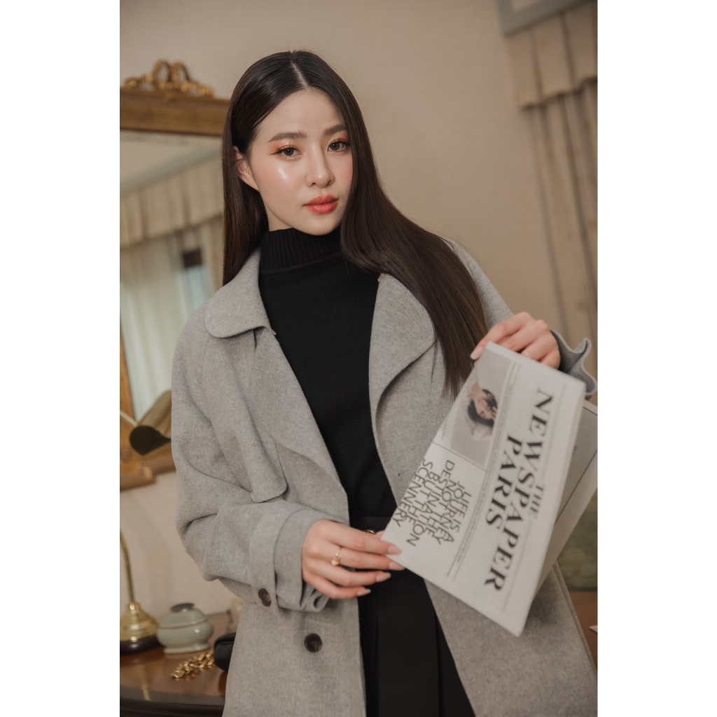 Kim minicoat   เสื้อโค้ทผ้าวูลตัวสั้น  ดีเทลกระดุมหลัง 3 เม็ดค่ะ กันหนาวได้จริง รูปที่ 7