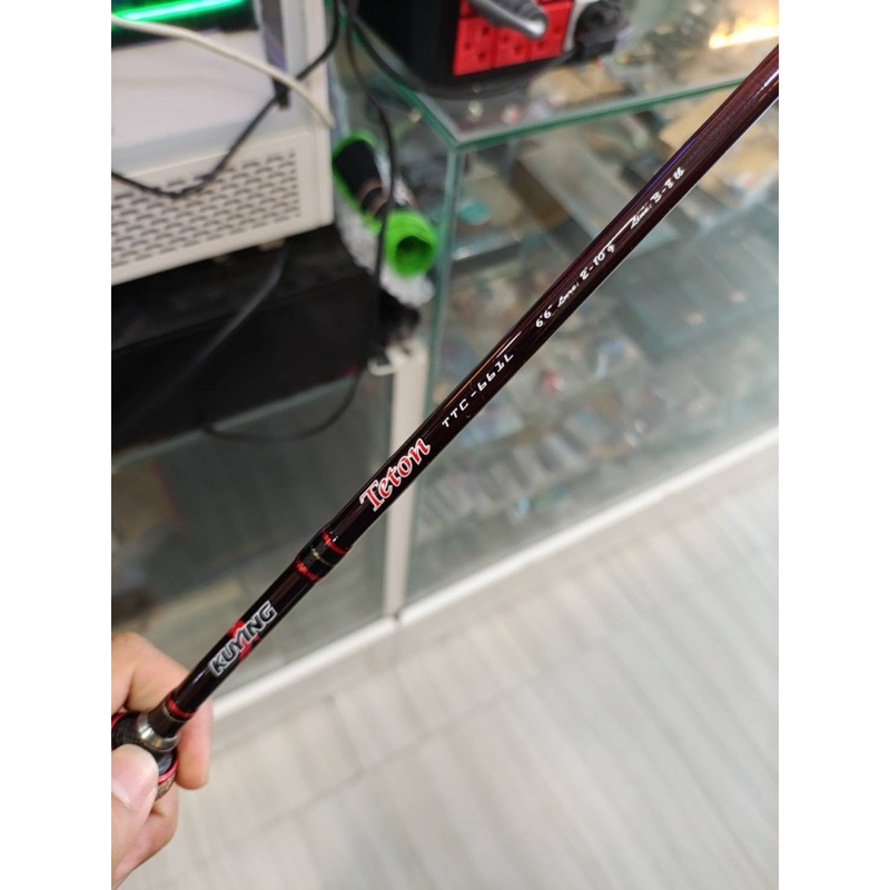 คัน Kuying Teton / เบท รุ่นด้ามก๊อก สีดำแดง 🌟 เวท 3-8 lb.