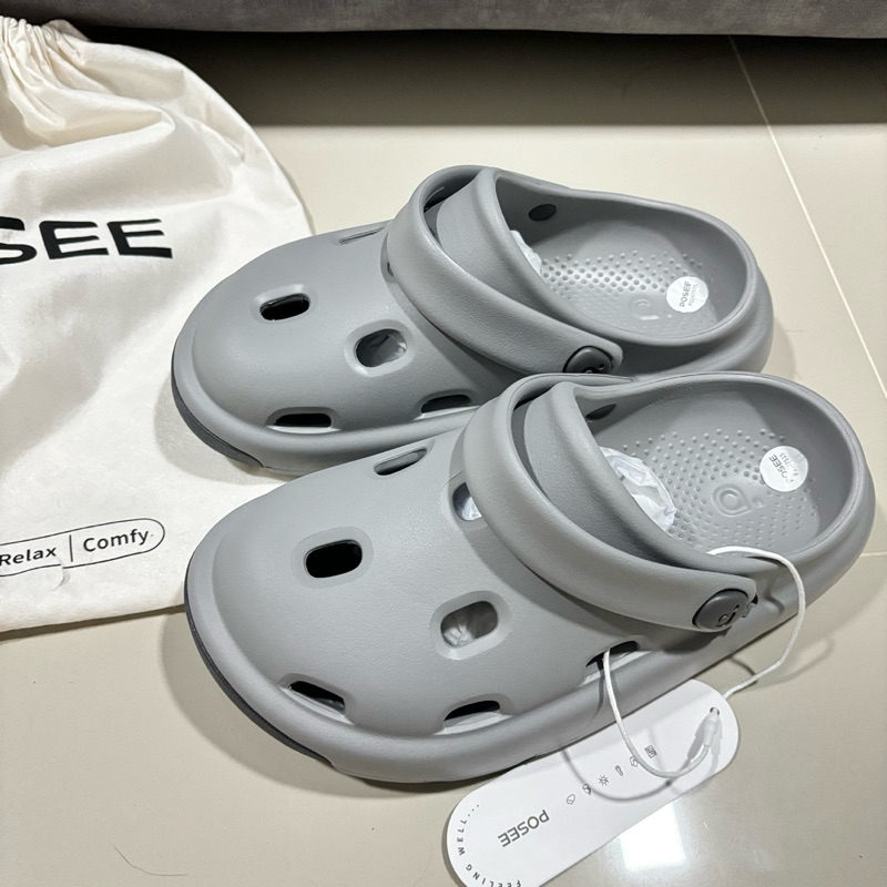 รองเท้าหัวโต POSEE สีเทา