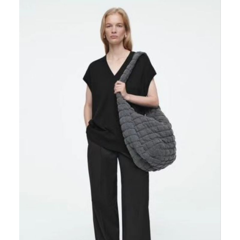 กระเป๋า COS ใบใหญ่ แท้จาก Shop jp 🇯🇵🇯🇵🇯🇵