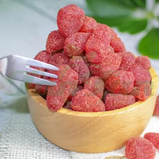 สตรอเบอร์รี่อบแห้ง สูตรน้ำตาลน้อย Dried Strawberry Low Sugar