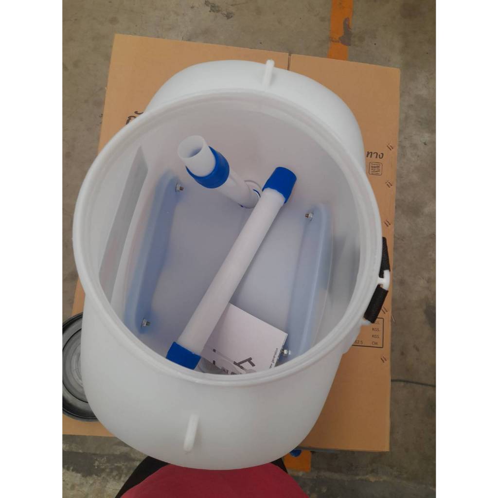 ถังหยอดปุ๋ย 2 ทาง ถังหว่านสะพาย ตราเหยี่ยว ความจุ 15 kg ประหยัดเวลาในการทำงาน - รูปที่ 3