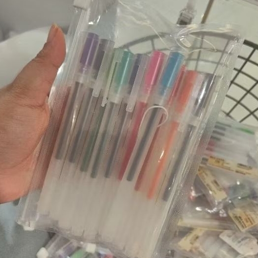 ปากกาหมึกเจล MUJI เซ็ต 10 สี พร้อมกระเป๋าดินสอ ของแท้
