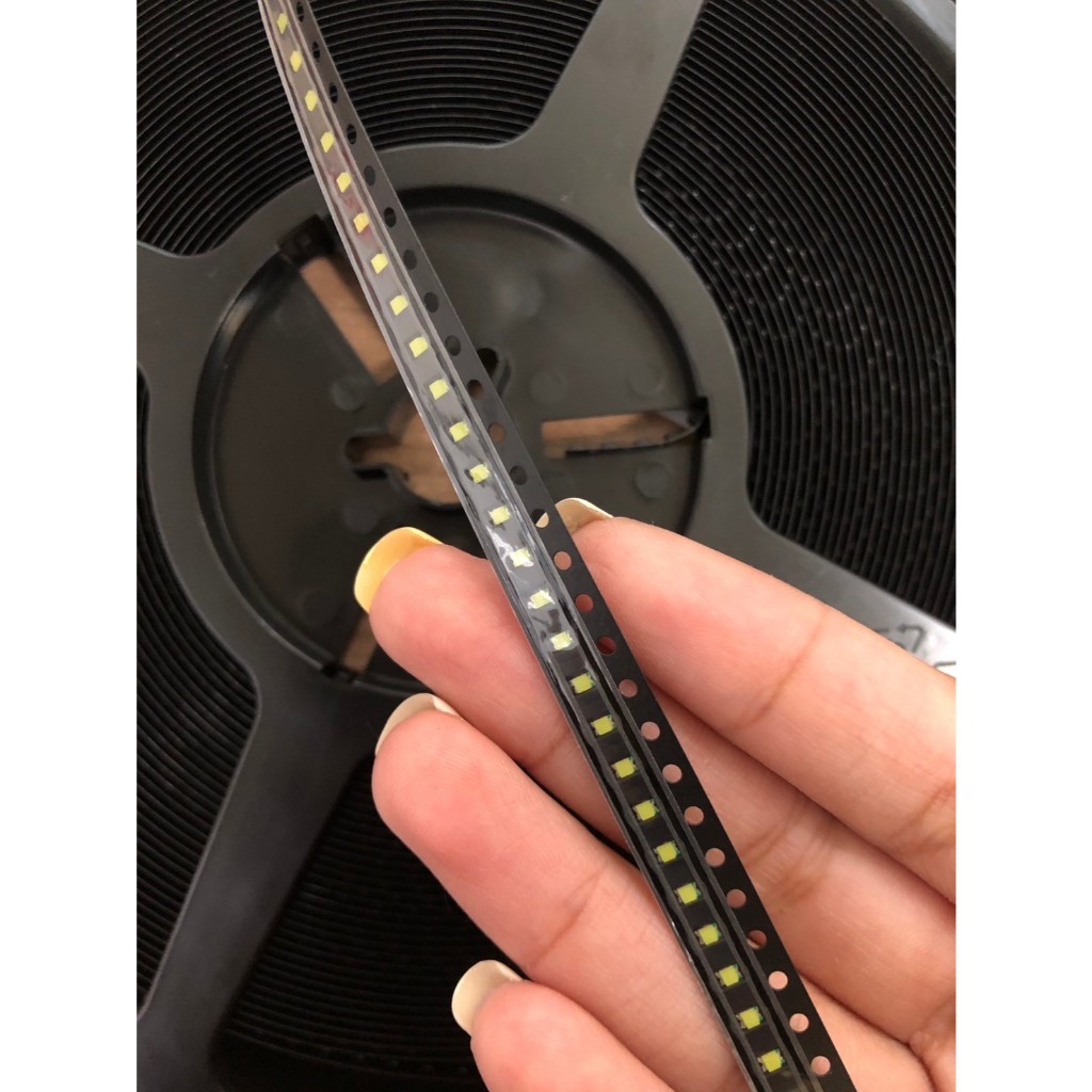 หลอดไฟ LED SMD0805 (สีขาว) Spec หลอด 20mA 3V