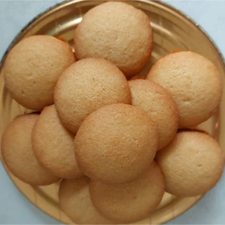 ขนมไข่กรอบ ตราเหรียญทอง บรรจุถุง น้ำหนักขนม 5.0 / 2.5 / 1.0 กิโลกรัม