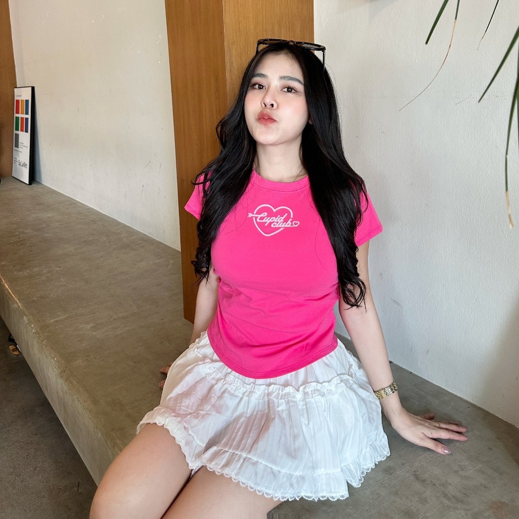เสื้อยืดผ้ายูนิ ใส่แล้วพรางหุ่น สกรีนหัวใจน่าร้าก 🍒 ทรงสวย แต่งย่นข้าง ผ้ายืดเยอะมากใส่สบาย รุ่น จั๊มเอวCupidclub