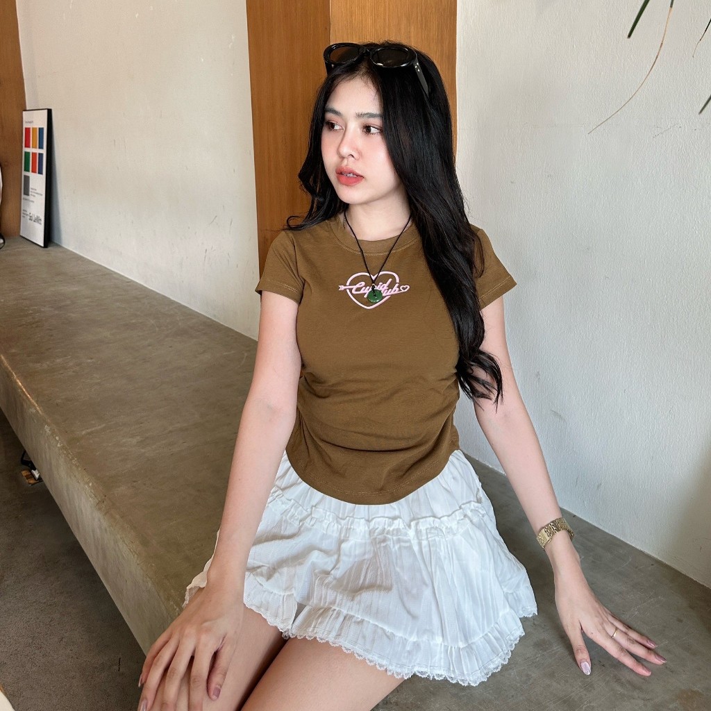 เสื้อยืดผ้ายูนิ ใส่แล้วพรางหุ่น สกรีนหัวใจน่าร้าก 🍒 ทรงสวย แต่งย่นข้าง ผ้ายืดเยอะมากใส่สบาย รุ่น จั๊มเอวCupidclub