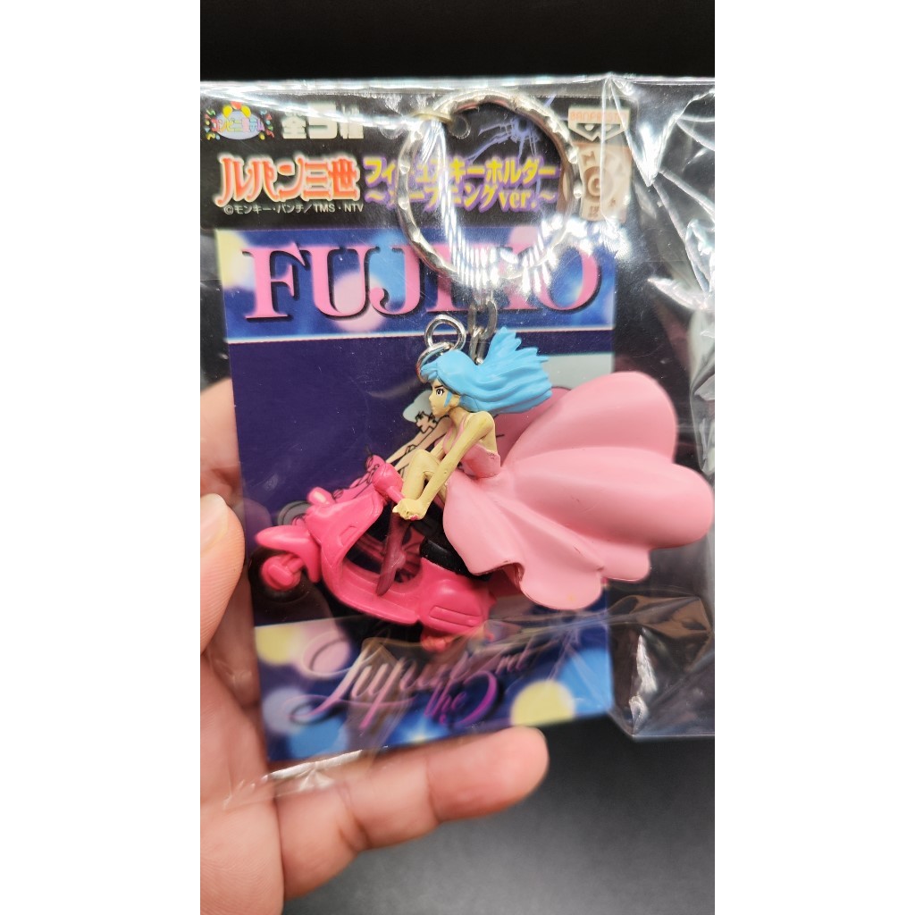 มินิฟิกเกอร์ พวงกุญแจ Fujiko Mine ขี้มอเตอร์ไซด์ Vespa  Lupin the Third Vespa Fujiko Mine Figure Key