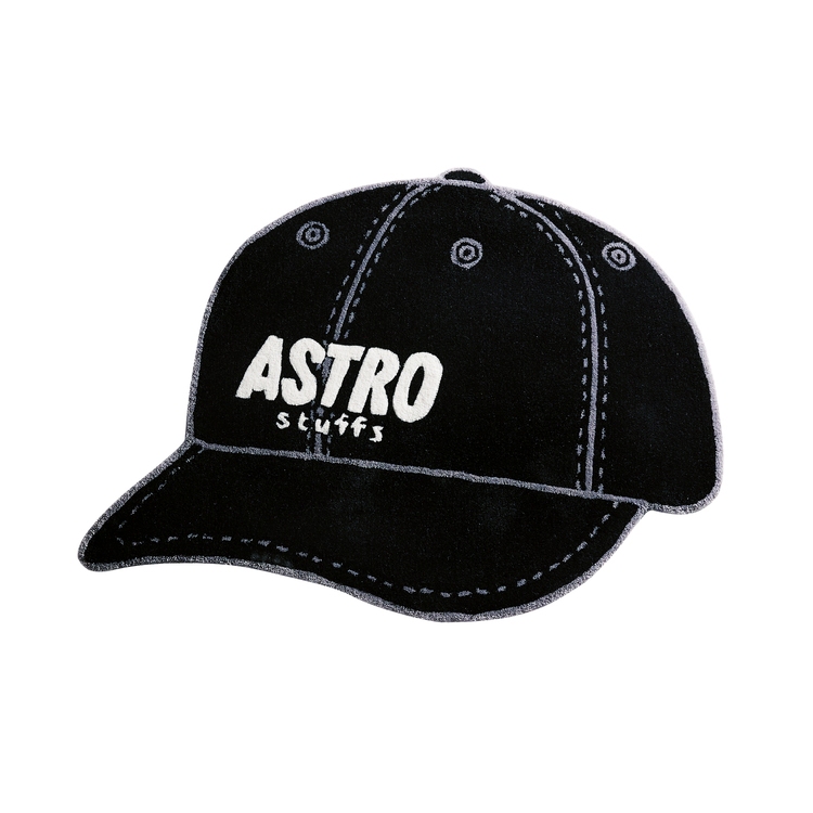 LOGO CAP RUG 100% Acrylic hand tufted rug.