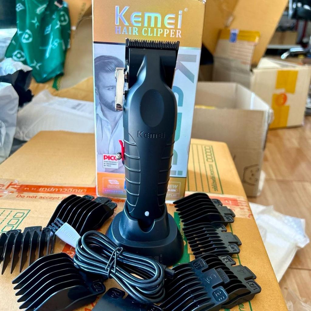 Km2296 hair clipper มีแท่นชาร์จ