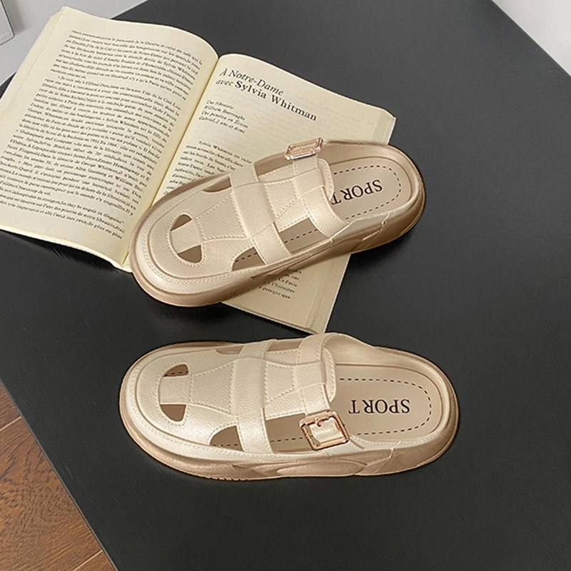Luckkyshoes ใหม่ล่าสุด รองเท้าแตะแฟชั่นมาใหม่ รุ่นนี้พื้นนิ่มใส่สบาย งานเปิดส้นสวยปัง ใส่ได้หลากหลายโอกาส แต่งดีไซน์สายไ