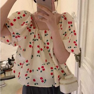 พร้อมส่ง : เสื้อลายเชอร์รี่สีขาวดำใส่สบาย [H12]