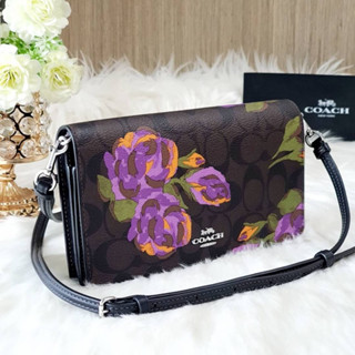 🎀 (สด-ผ่อน) ลายซีดอก C0035 / CL658 ANNA Clutch Foldover In Signature Canvas With Evergreen Floral Print