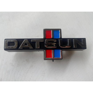 โลโก้กระจังหน้า ตราหน้า ตัวหนังสือ Datsun 720 Front Grille EMBLEM BADGE Replacement Part NEW