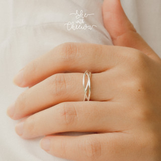 She with Cheewa | silver925 | bella ring แหวนเงินแท้ มินิมอล ทรงเหมือนใส่แหวน 3 วงซ้อนกัน