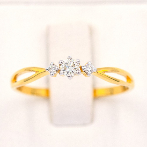 แหวนเพชร 3 เม็ด ก้านคู่โค้ง แหวนเพชร แหวนทองเพชรแท้ ทองแท้ 37.5% (9K) ME936