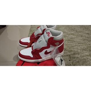 W Air Jordan 1 Retro Hi OG Varsity Red ของแท้ มือ1 ป้ายห้อย กล่องครบ