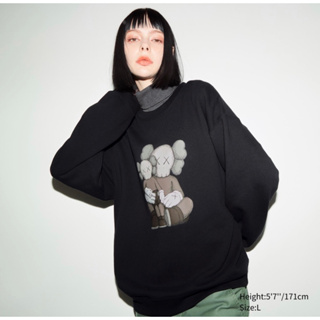 เสื้อ สเวต KAWS แขนยาว uniqlo