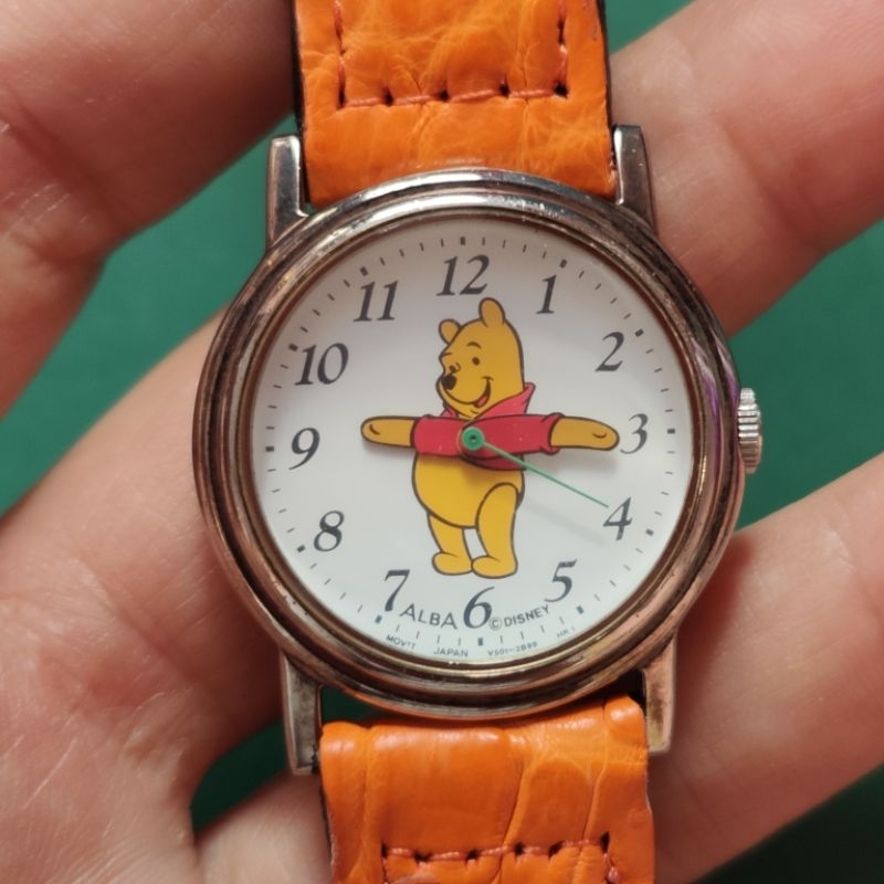 นาฬิกาญี่ปุ่นมือสอง Vintage Alba หมีพูห์ สำหรับสาวๆ ระบบถ่าน สภาพสวย สายใหม่หนังจระเข้แท้